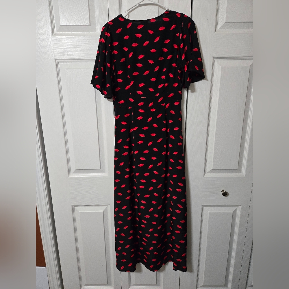 A New Day Black Maxi Dress W/ Lips ππ, Kiss Design Dress, Size 10, NWT - Picture 9 of 15
